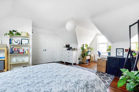218a Algernon Road, London, SE13 7AN
