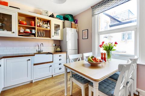 218a Algernon Road, London, SE13 7AN