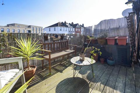 218a Algernon Road, London, SE13 7AN