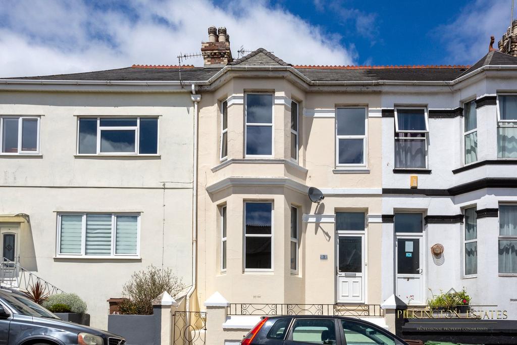 Ashford Road, Plymouth, PL4 3 bed terraced house £230,000
