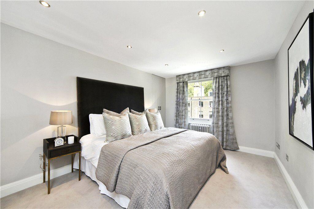 Ralston Street Chelsea SW3 1 bed flat £3,012 pcm (£695 pw)