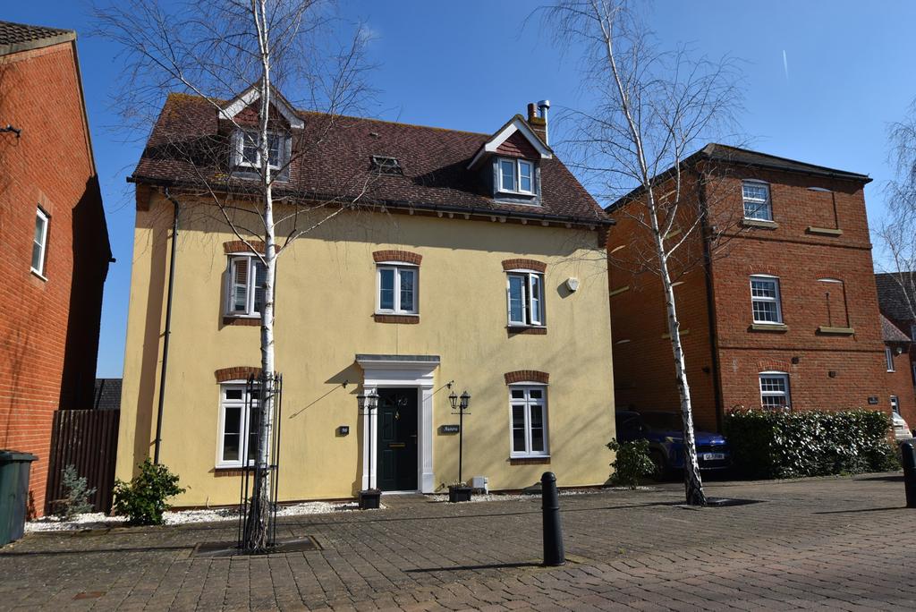 Imperial Way, Ashford, TN23 5 bed detached house £510,000