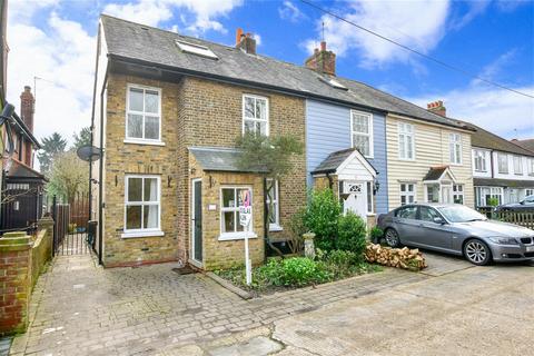 1 Carpenters Arms Lane, Thornwood, Epping, CM16 6LR