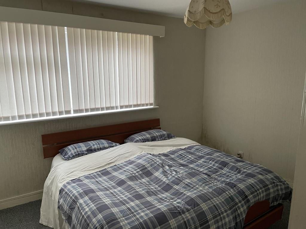 7 hodgehill court bed 2