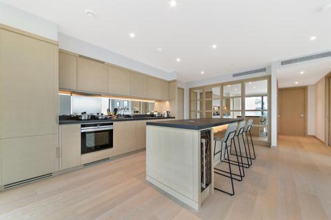 2 bedroom flat to rent, Legacy Building, Embassy Gardens, London, SW11