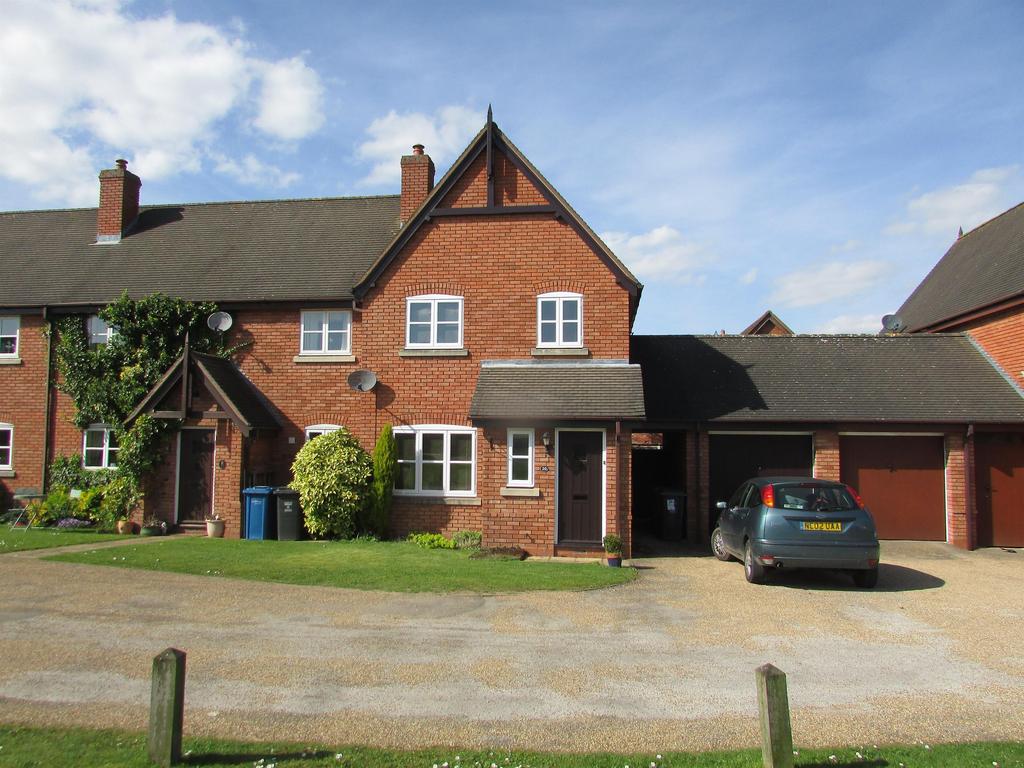 Churchside, Harlaston, Tamworth 3 bed end of terrace house £800 pcm
