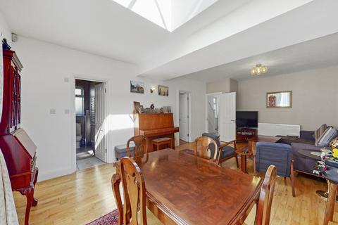 51 Bassingham Road, Wembley, HA0 4RJ