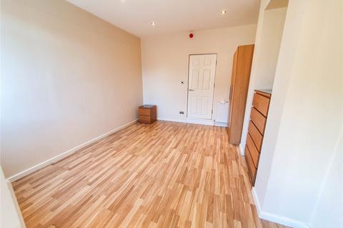 Studio to rent, Norwood Road, Stretford, Manchester, Greater Manchester, M32