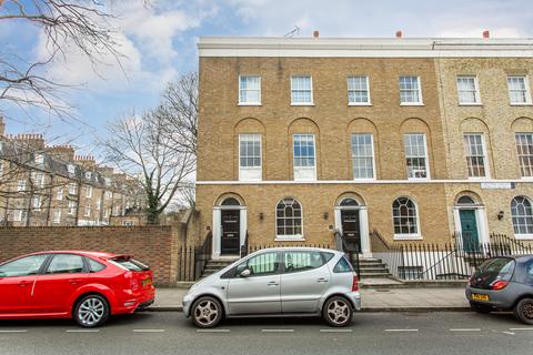 Flat 4, 52 Tredegar Square, London, E3 5AQ