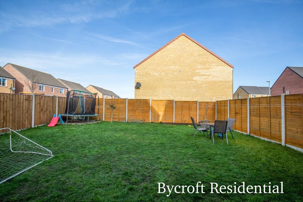 Colby Drive, Bradwell 5 bed detached house £340,000