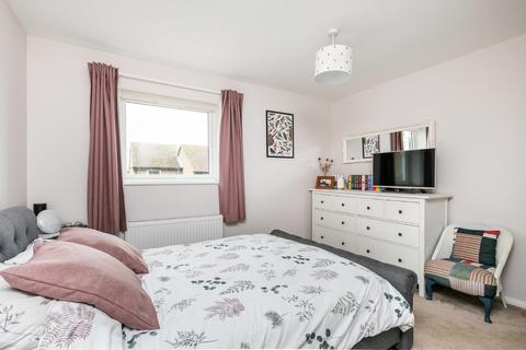 53 Harrow Down, Winchester, SO22 4LZ
