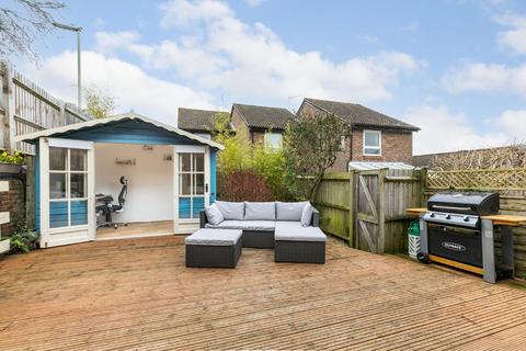 53 Harrow Down, Winchester, SO22 4LZ