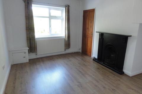 2 bedroom terraced house to rent, Hailgate, Howden, Goole, DN14 7SX