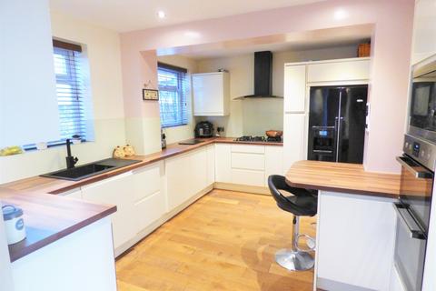 27 Ashlands, Sale, M33 5PB