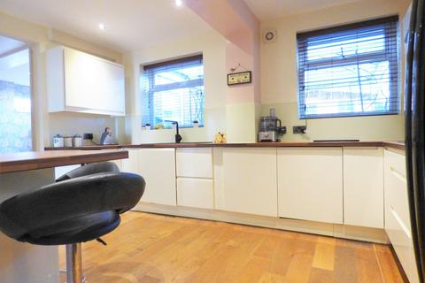 27 Ashlands, Sale, M33 5PB