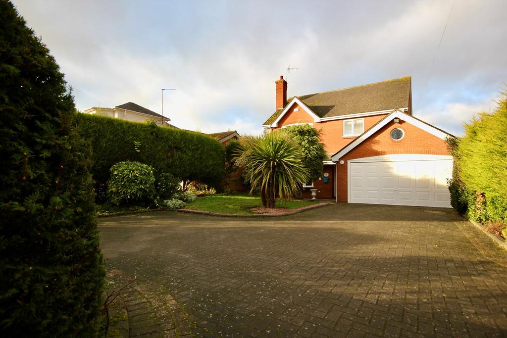 Droitwich Road, Fernhill Heath, Worcester, WR3 4 bed detached house £