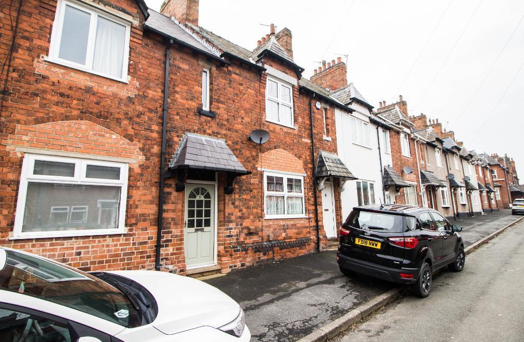 St Albans Road, Bestwood Village, Nottingham, NG6 8TR 2 bed terraced