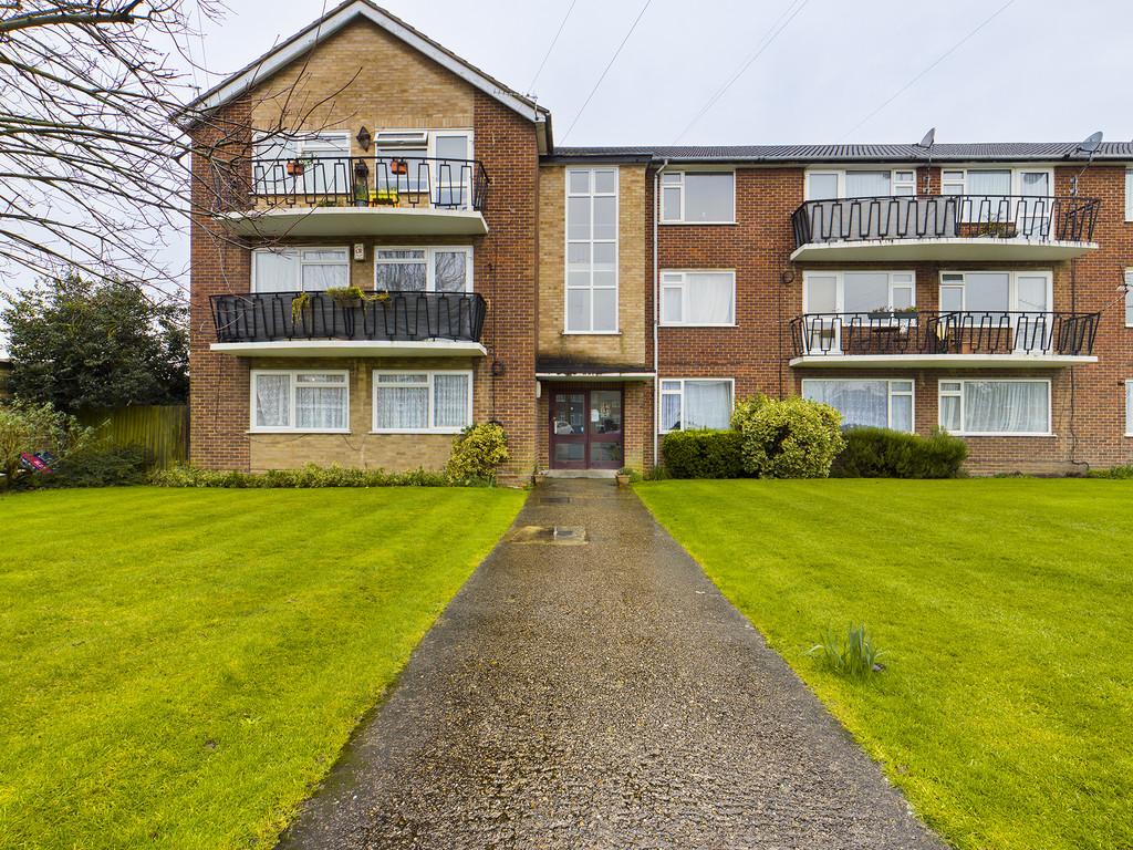 Rydal Way, South Ruislip 2 bed flat £324,950