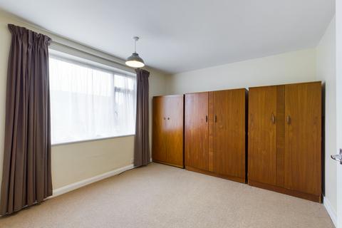 11 Rydal Way, Ruislip, HA4 0RX