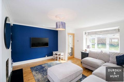 35 Queens Road, North Weald, Epping, CM16 6JE