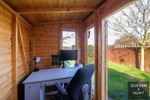35 Queens Road, North Weald, Epping, CM16 6JE