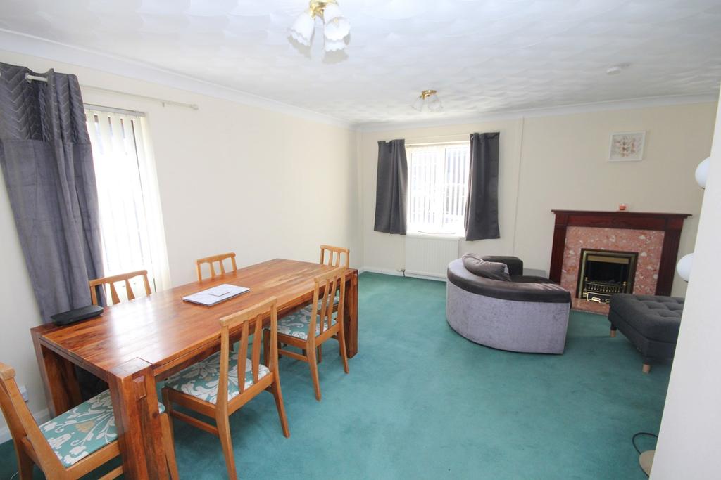 Sunningdale Close, Burtonwood... 3 bed bungalow £220,000