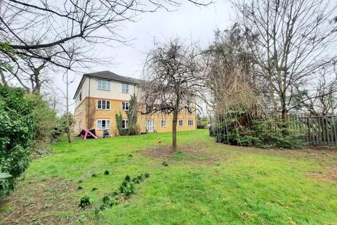 Flat 4, Astrid House Browells Lane, Feltham, TW13 7EG