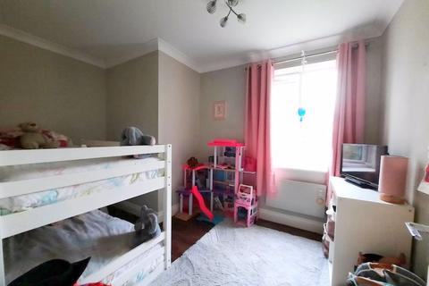 Flat 4, Astrid House Browells Lane, Feltham, TW13 7EG