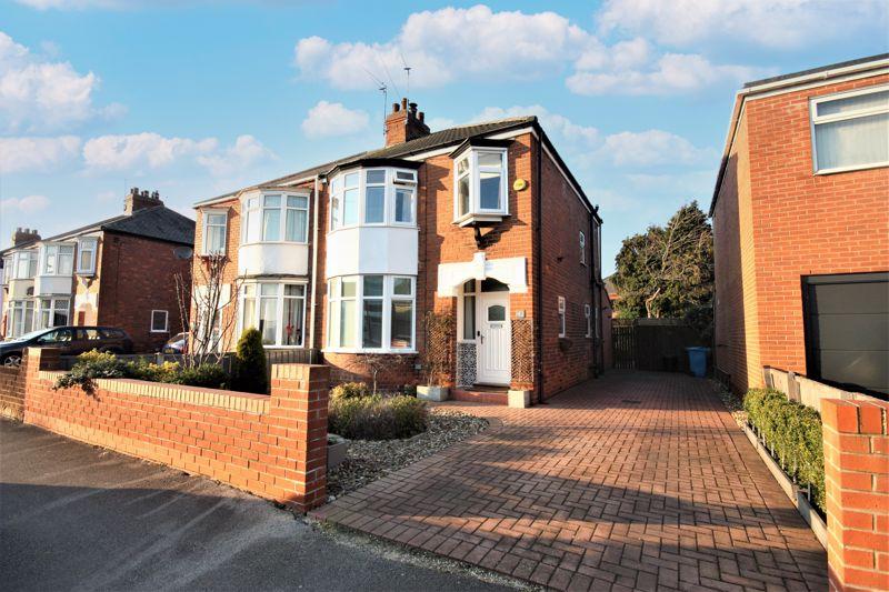 Riversdale Road, Hull, HU6 3 bed semidetached house £190,000