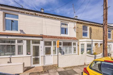 2 bedroom terraced house to rent, Landguard Road, Southsea
