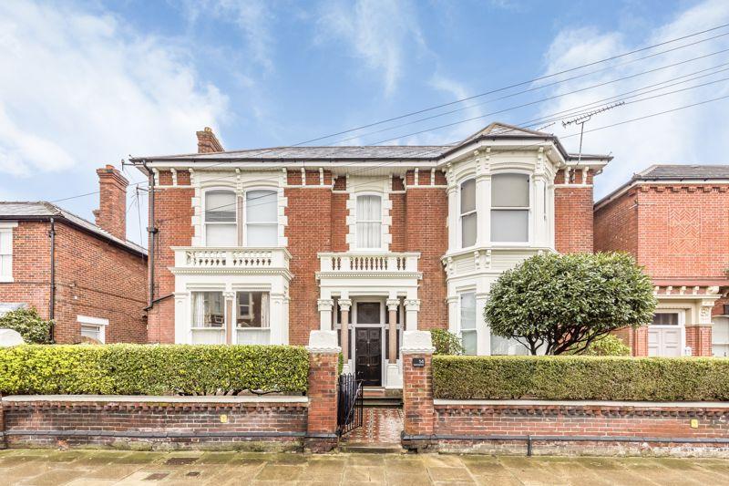 Yarborough Road, Southsea 4 bed duplex £585,000