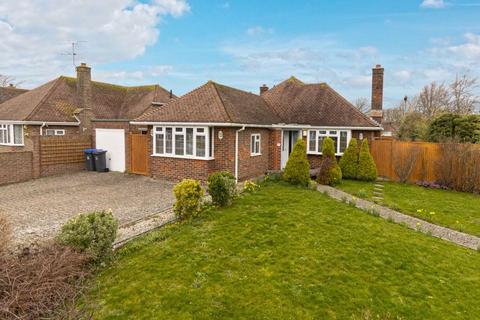 1 Cowdray Close, Goring By Sea, Worthing, BN12 4LQ