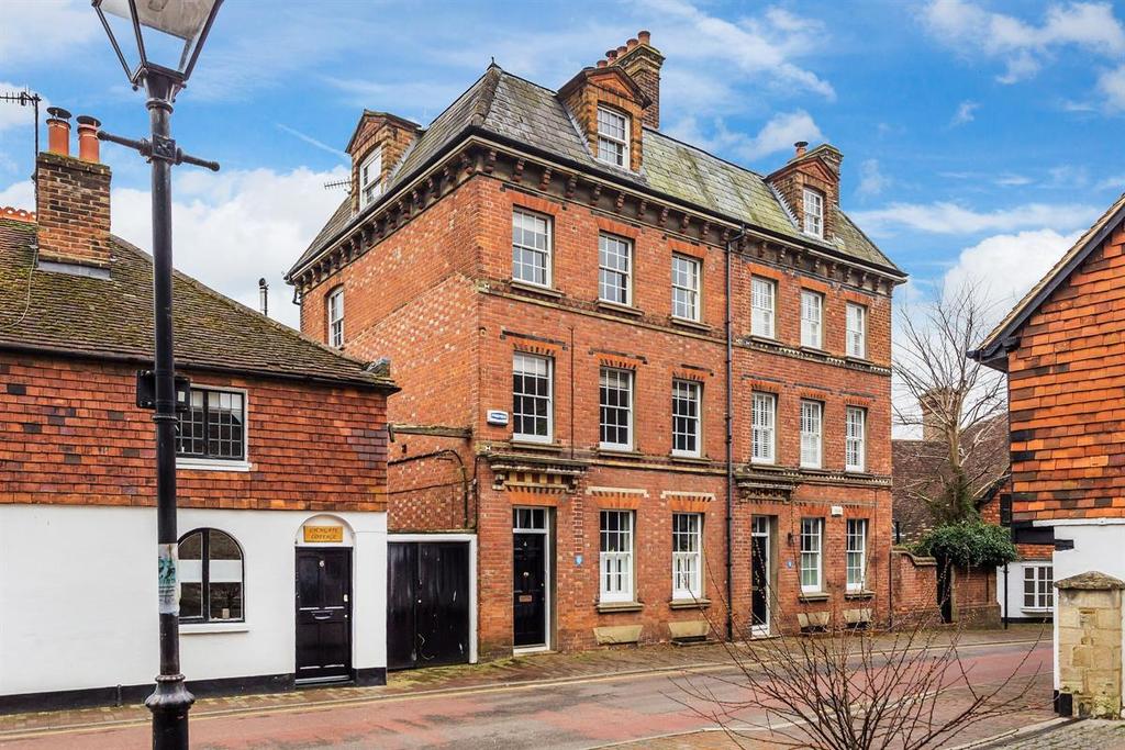 Church Street, Edenbridge 6 bed semidetached house £950,000