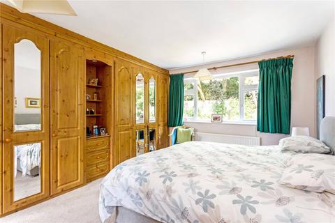 11 Ravenswood Park, Northwood, HA6 3PR