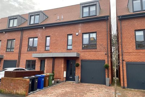 40 Barnes Way, Cheadle, SK8 2GH