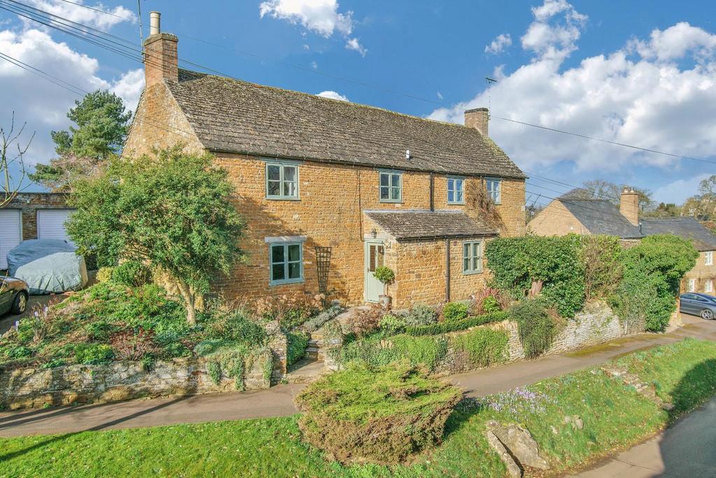 Main Street, Preston, Rutland 3 bed cottage £625,000