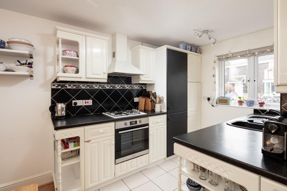 4 Richmond Mews Clifton BS8 3 DH-6.jpg