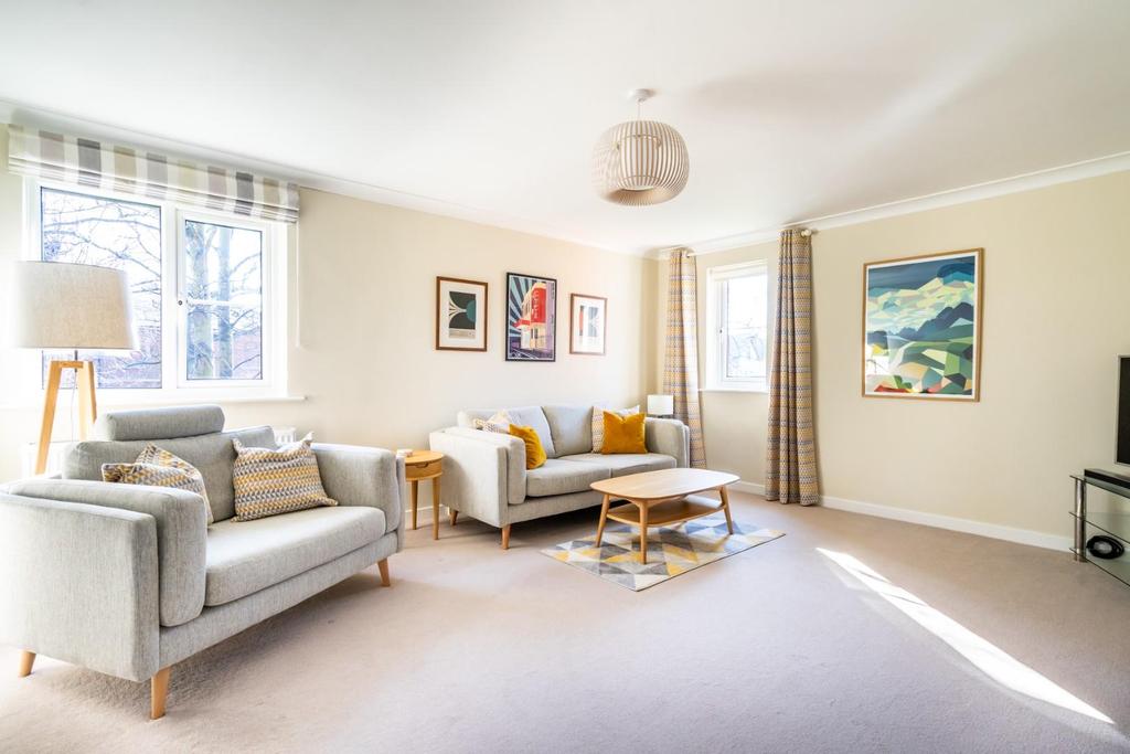 Burton Court, Burton Stone Lane, York 2 bed apartment £250,000