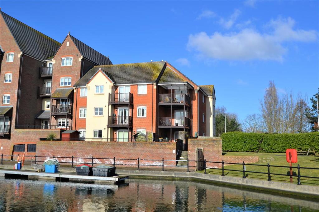 Daytona Quay, Eastbourne 2 bed flat £247,000