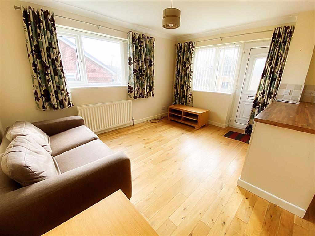 Welwyn Close, Redesdale Park, Wallsend 1 bed terraced house £395 pcm