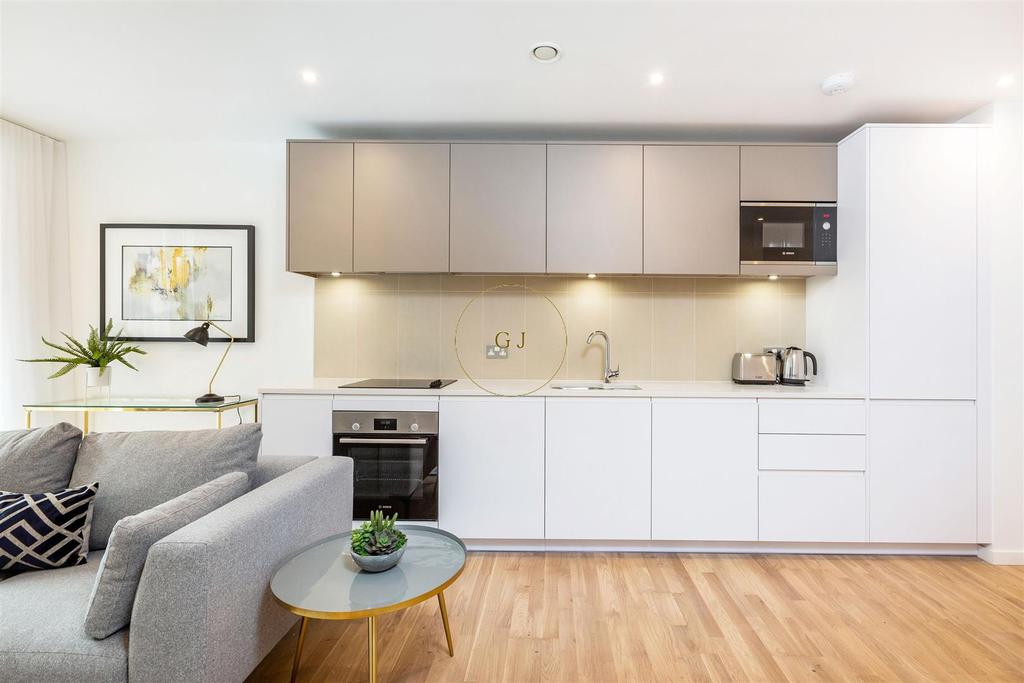 Kitchen (2).jpg