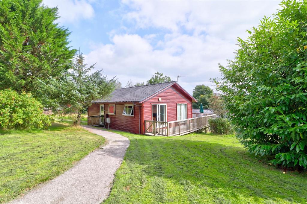 9 Hartland Forest, Woolsery, Bideford 2 bed chalet £120,000