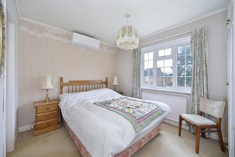 26 Chinthurst Park, Shalford, Guildford, GU4 8JH