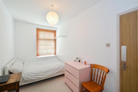 25 Ainsley Street, London, E2 0DL