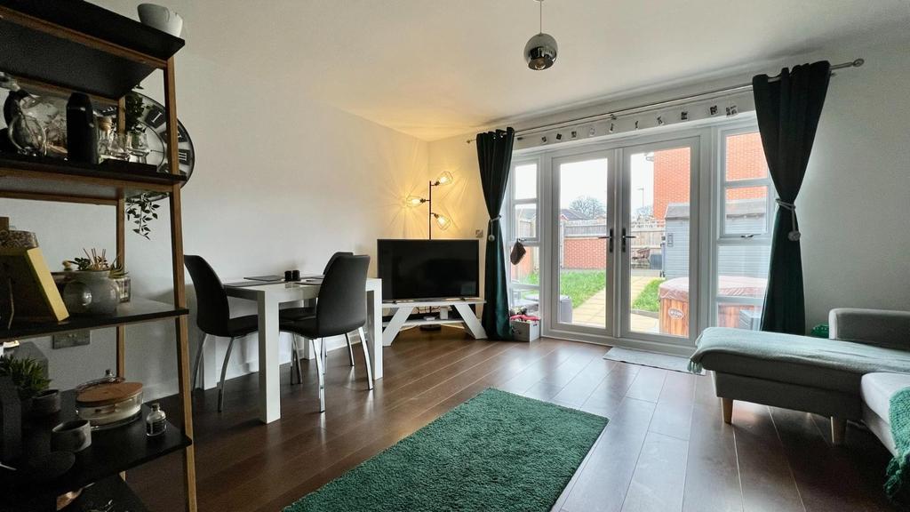 Darley Avenue, Chorlton, M21 2 bed semidetached house £330,000