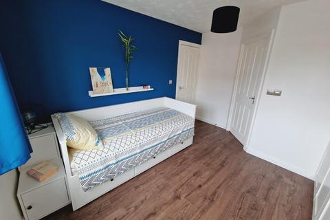 86 Wake Way, Grange Park, Northampton, NN4 5BF