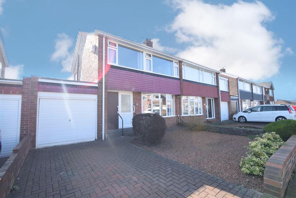 Farringdon Road, North Shields 3 bed semidetached house £285,000