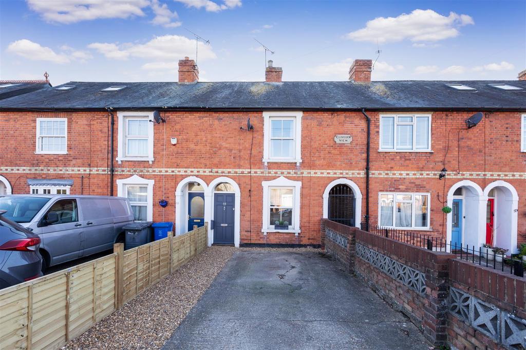 Furze Platt Road, Maidenhead 3 bed cottage £465,000