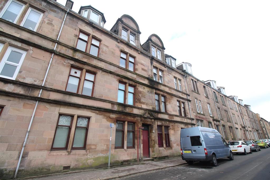 Holmscroft Street, Greenock 2 bed flat £42,000