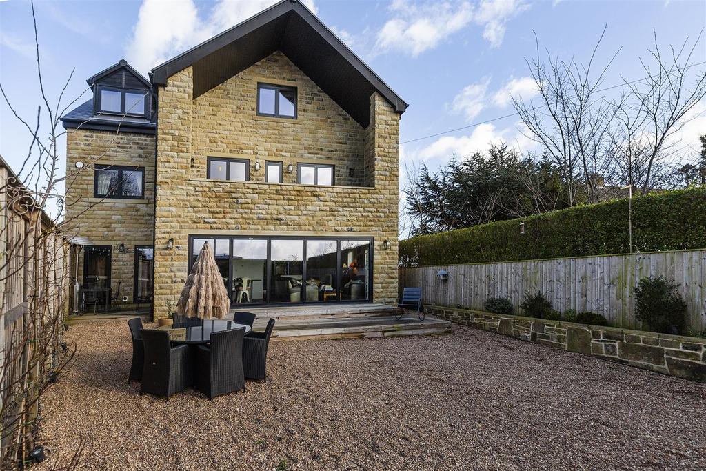Gate House, Denholme Gate Road, Hipperholme 5 bed detached house £595,000
